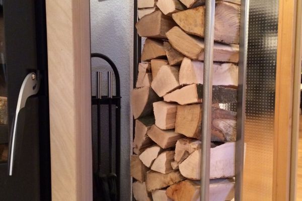 Feuerholz Regal aus Edelstahl 1